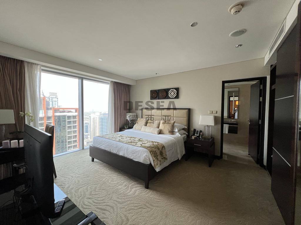 Apartment in Dubai Marina / Marsa Dubai, Dubai, United Arab Emirates 4 - 19060281