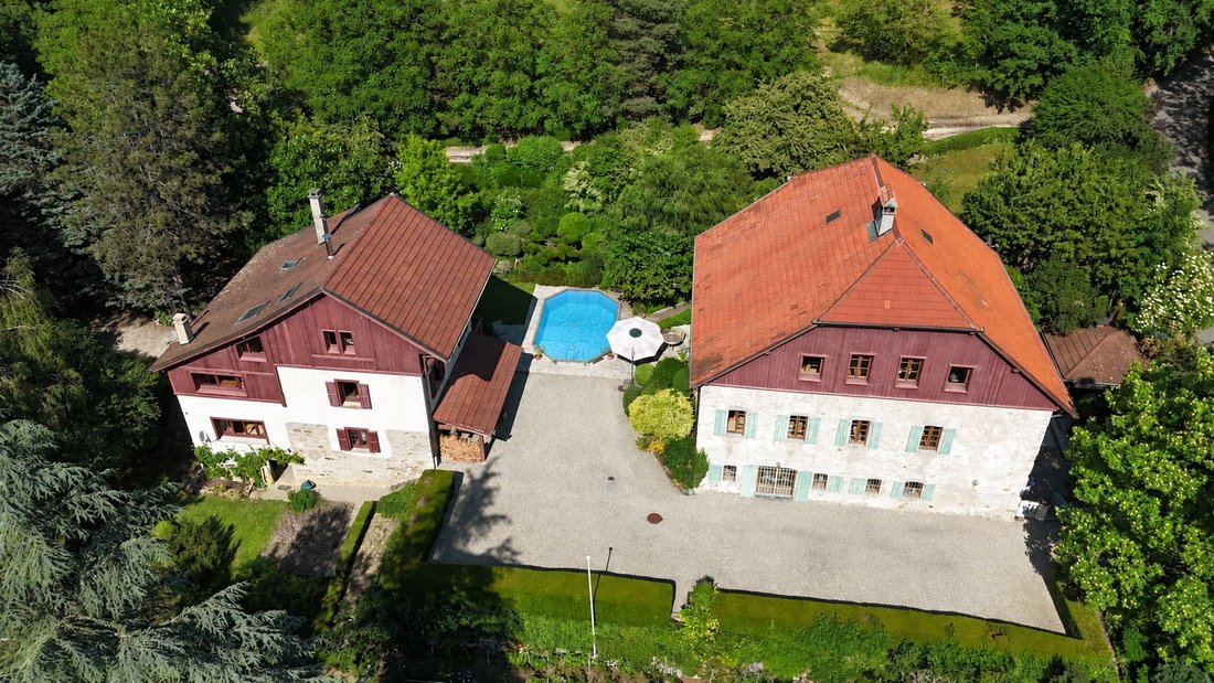 House in Contamine-sur-Arve, Auvergne-Rhône-Alpes, France 1 - 19063987