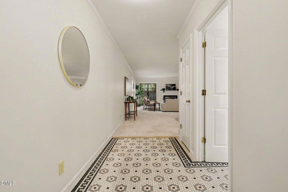 Condo in Chapel Hill, North Carolina, United States 5 - 19063080