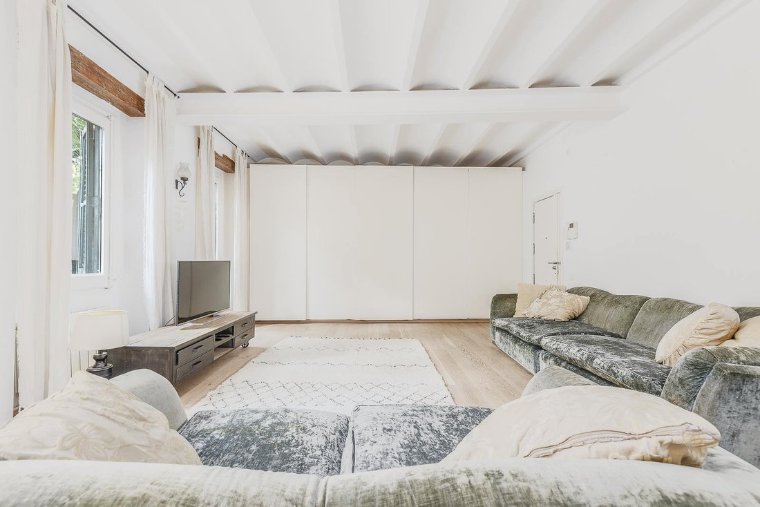 Apartment in Ciutat Vella, Barcelona, Spain 1 - 19059461