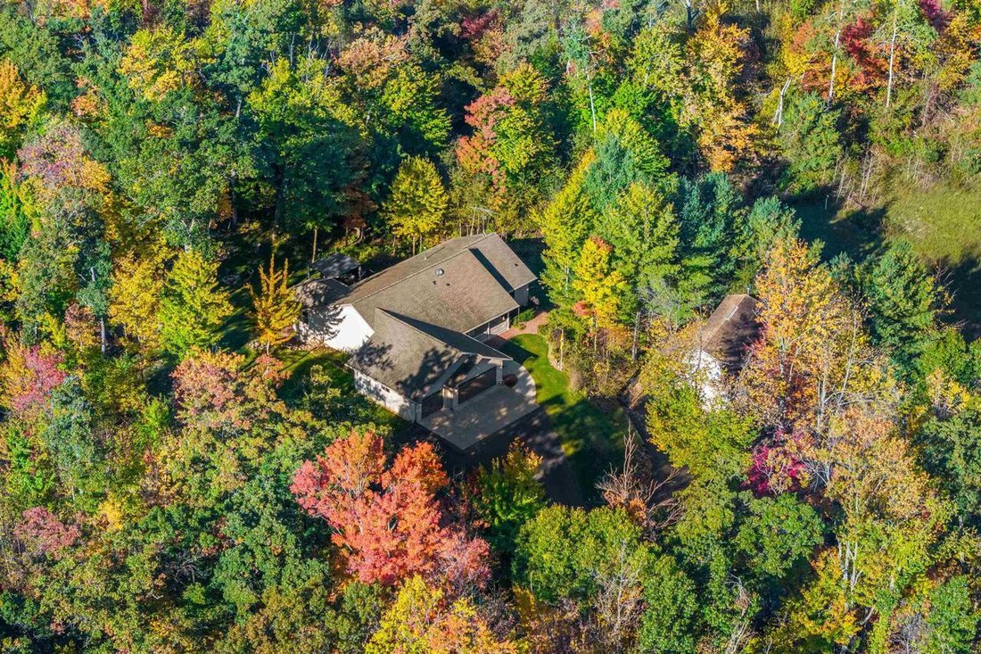 House in Amherst, Wisconsin, United States 3 - 19062094
