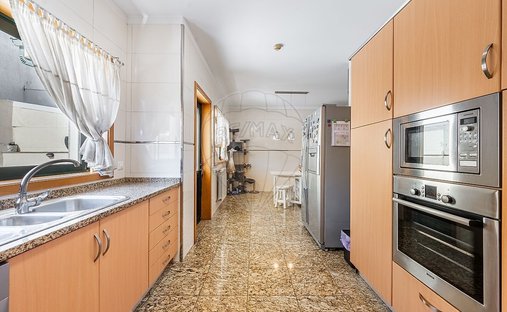 House in Custoias, Leca do Balio e Guifoes, Porto District, Portugal 1