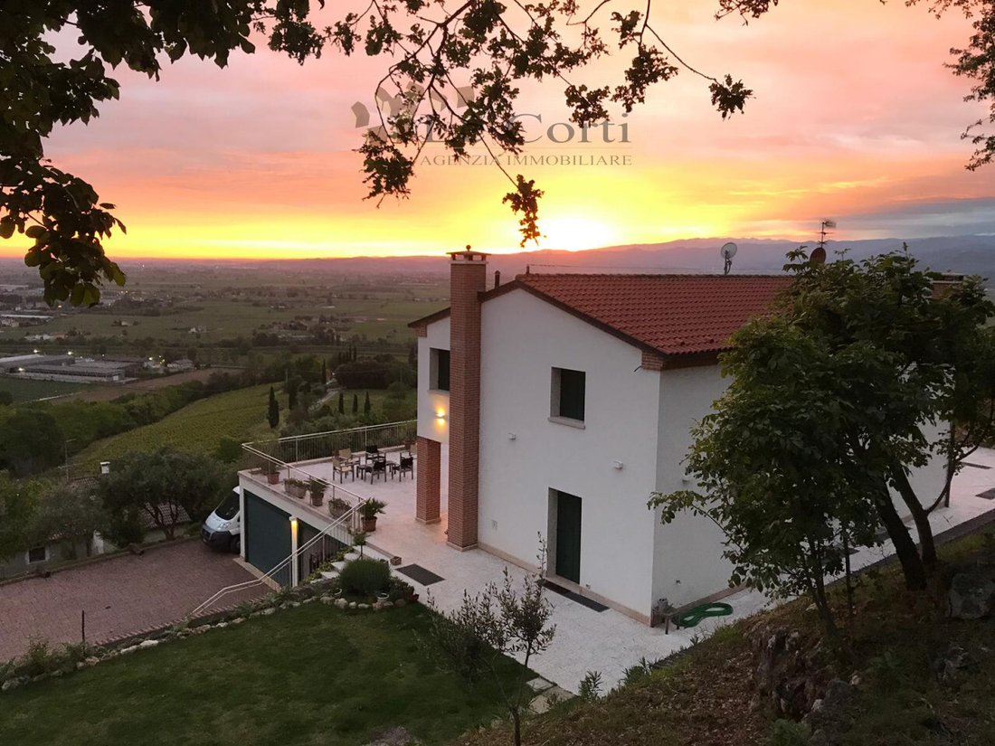 Villa en Sarego, Véneto, Italia 1 - 19064505
