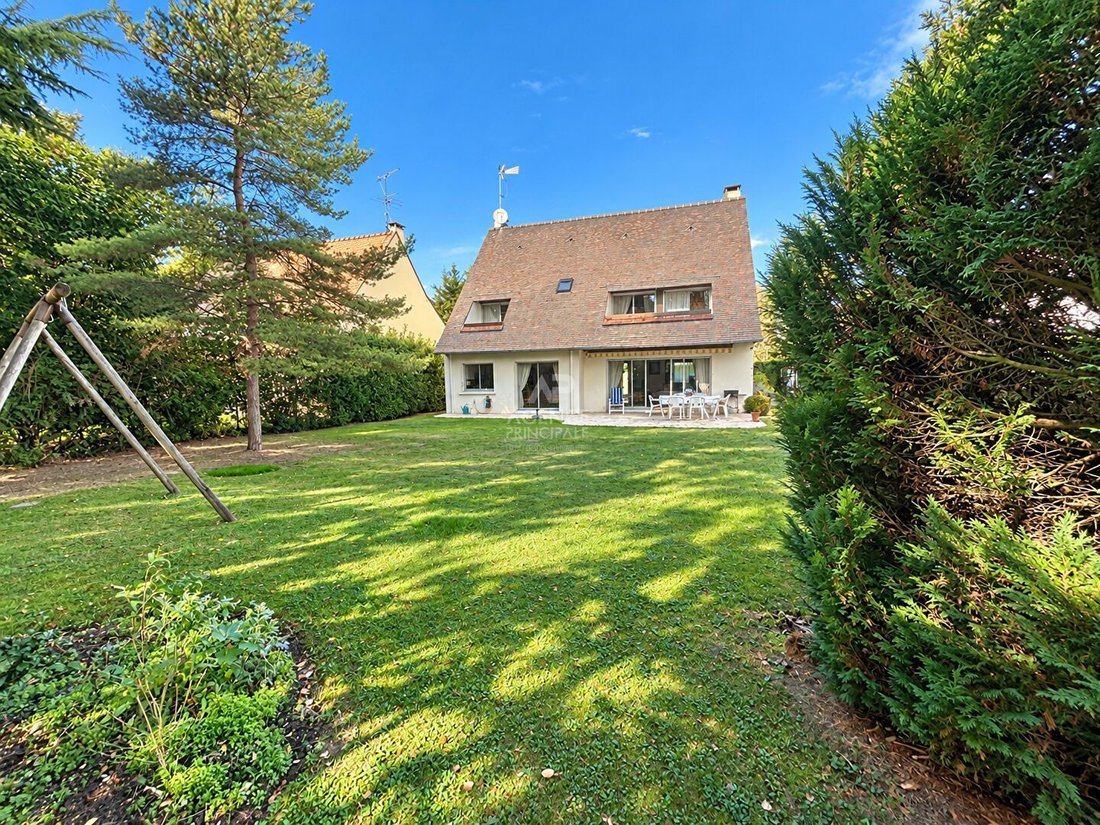 Haus in Cité SNCF, Verneuil-sur-Seine, Frankreich 1 - 19064017