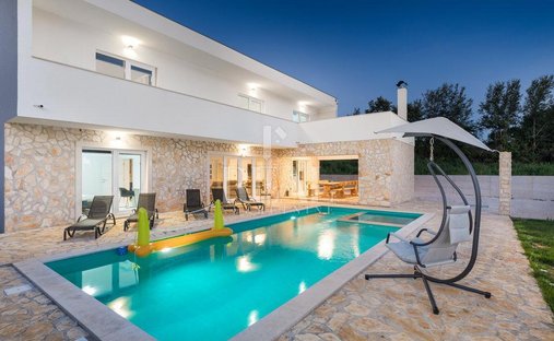Casa en Juršići, Istria, Croacia 1