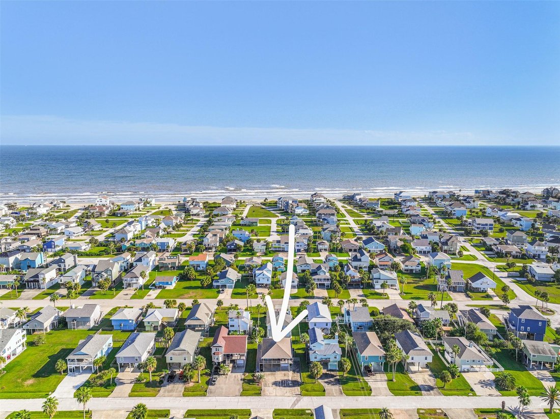 House in Galveston, Texas, United States 2 - 19063586
