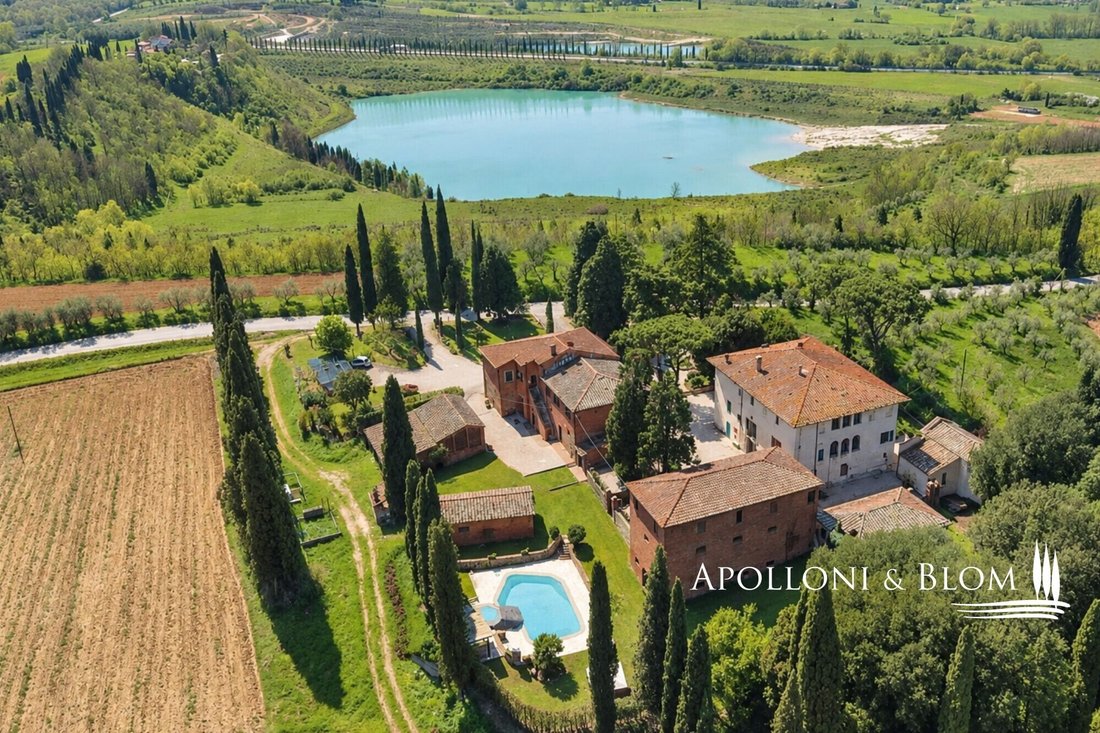 Villa à Sinalunga, Toscane, Italie 1 - 11760176