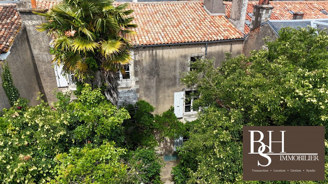 House in Poitiers, Nouvelle-Aquitaine, France 2 - 19065754