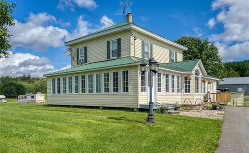 Corps de ferme à Drummond, Nouveau-Brunswick, Canada 1