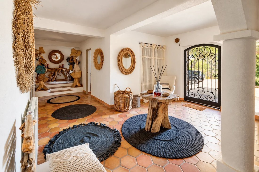Estate in La Garde-Freinet, Provence-Alpes-Côte d'Azur, France 4 - 19060198