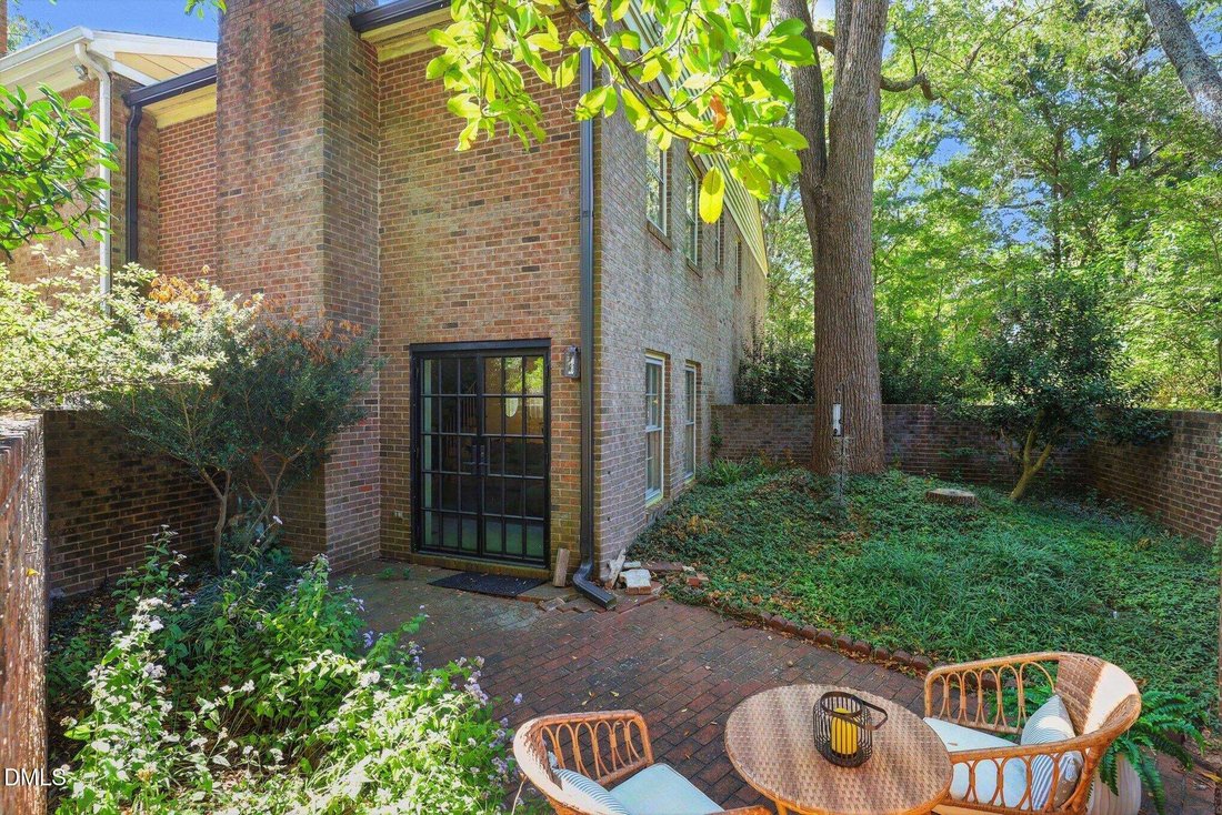 Condo in Chapel Hill, North Carolina, United States 2 - 19063080