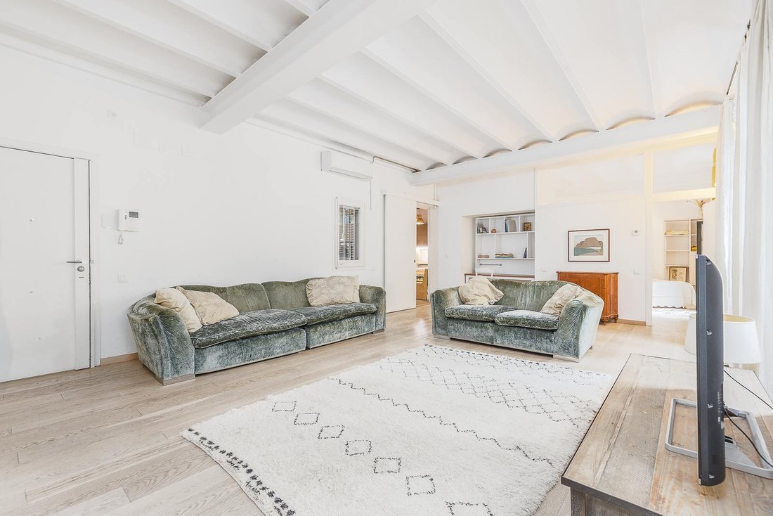 Apartment in Ciutat Vella, Barcelona, Spain 4 - 19059461