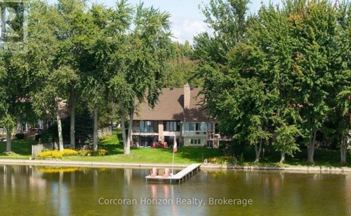 House in Severn, Ontario, Canada 1