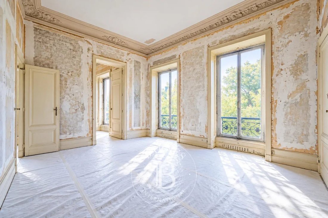 Appartement à Hôtel de Ville-Quinconce-Saint Seurin-Fondaudège, Bordeaux, France 4 - 19060607