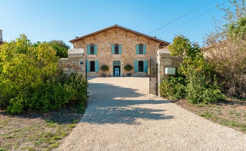 House in Maire-Levescault, Nouvelle-Aquitaine, France 1