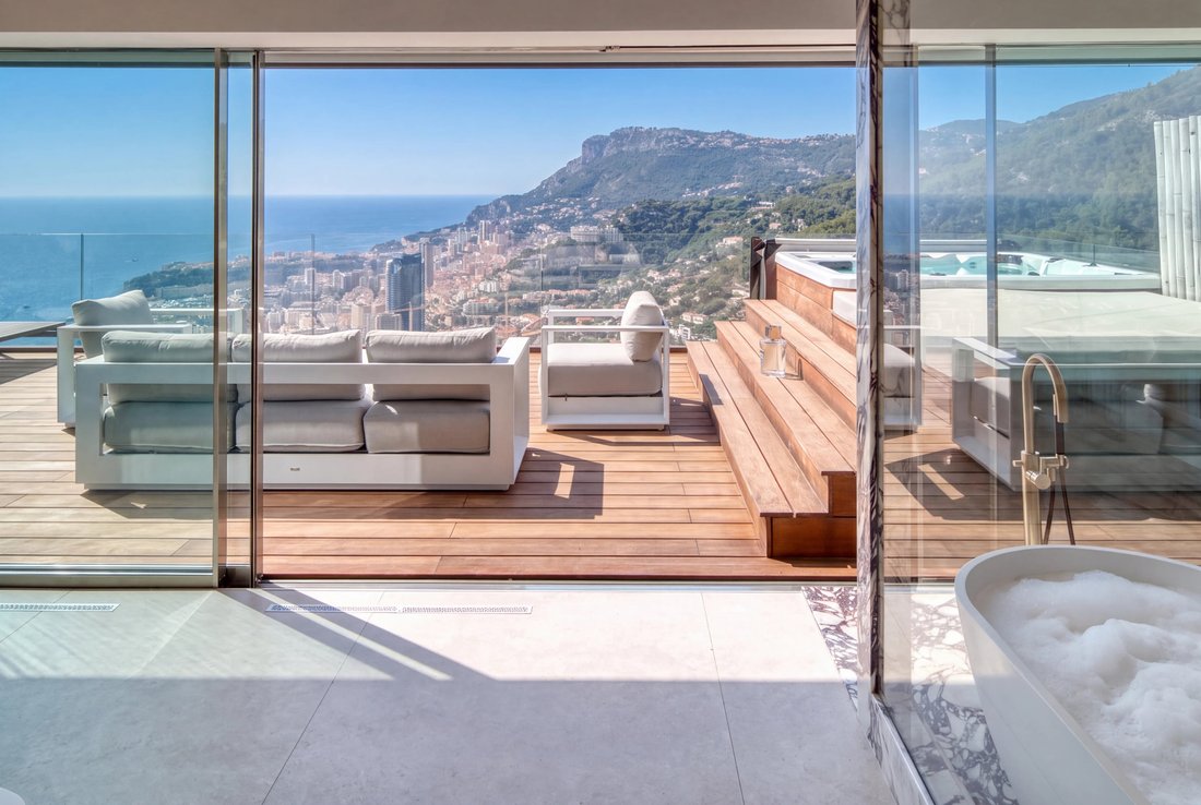 Villa in Cabbe-Saint Roman, Roquebrune-Cap-Martin, France 2 - 19060562