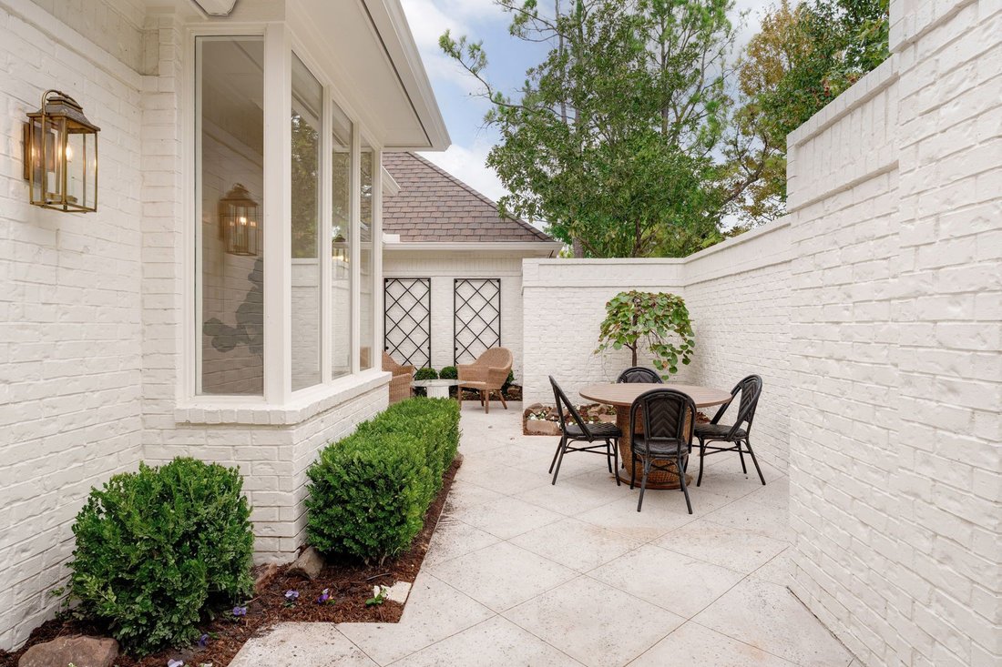 House in Nichols Hills, Oklahoma, United States 4 - 19060510
