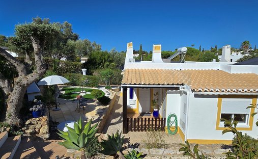 Bungalow in Carvoeiro, Algarve, Portugal 1