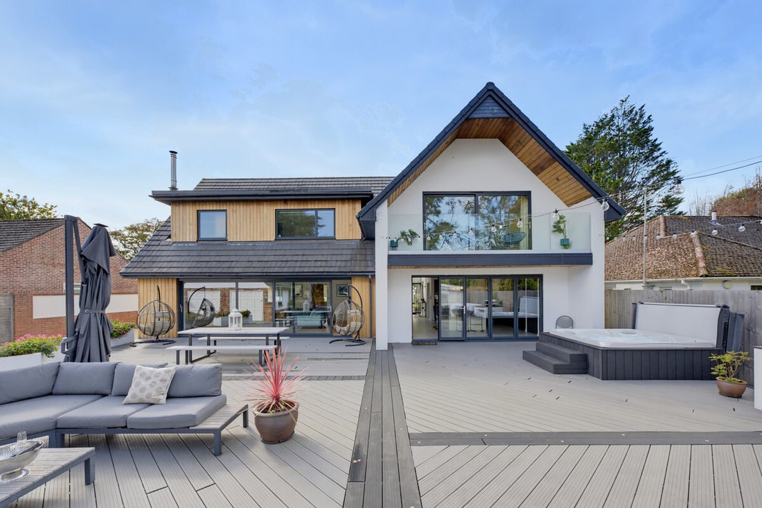 House in St Leonards, Saint Leonards, England 4 - 17901154