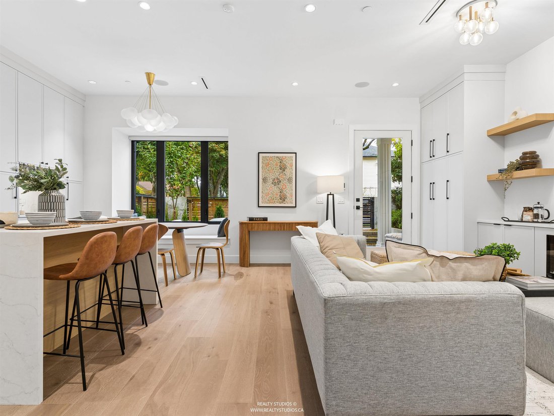 House in Vancouver, British Columbia, Canada 2 - 19065592