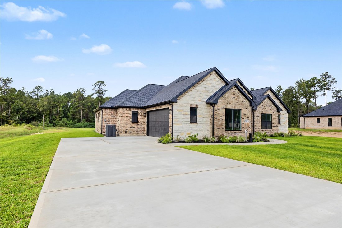 House in Conroe, Texas, United States 4 - 19063622