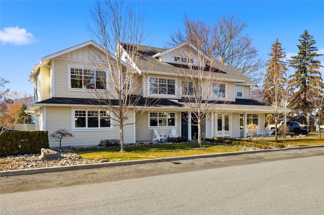 House in Kelowna, British Columbia, Canada 4 - 19065558
