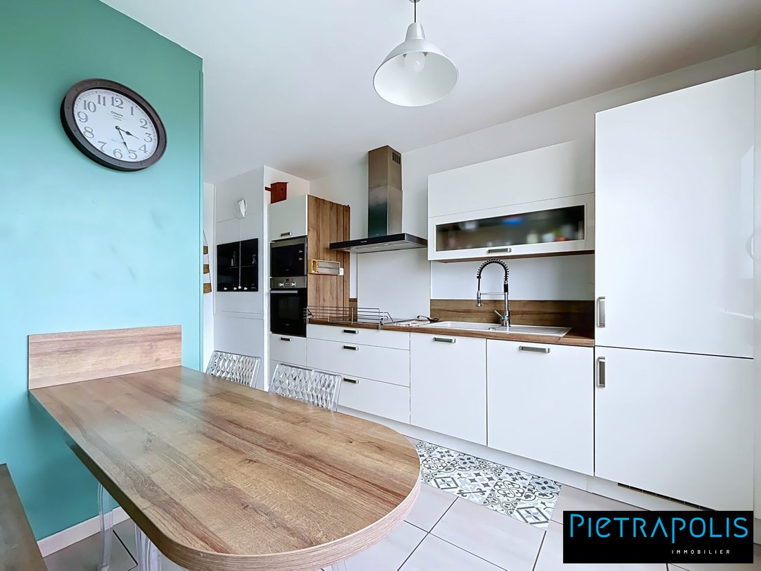 Apartment in Croix Rousse-Gros Caillou, Lyon 4e Arrondissement, Lyon 5 - 19065654