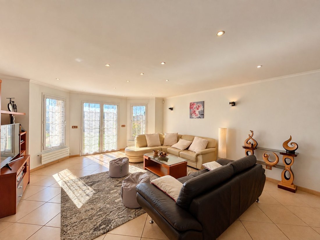 House in Houdan, Ile-de-France, France 4 - 19065679