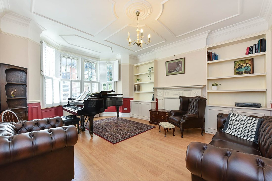 House in Ealing (London Borough of Ealing), Ealing, England 3 - 19062702