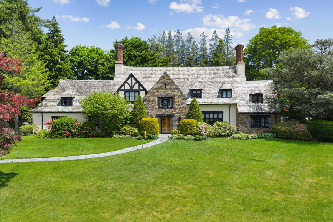 House in White Plains, New York, United States 2 - 19065506