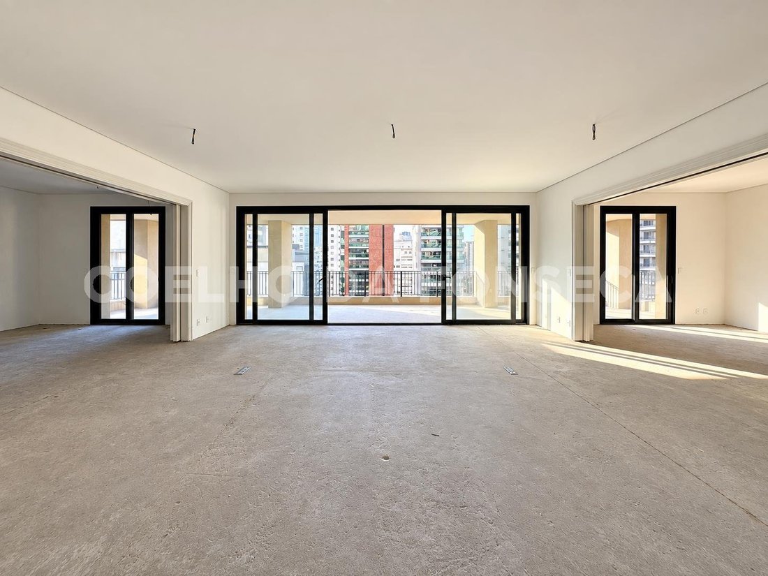 Condo in São Paulo, State of São Paulo, Brazil 2 - 19065599