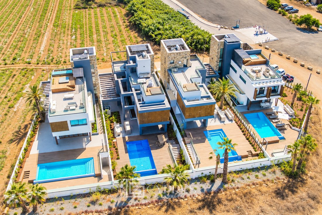 Villa a Paralimni, Distretto di Famagosta, Cipro 2 - 19060617