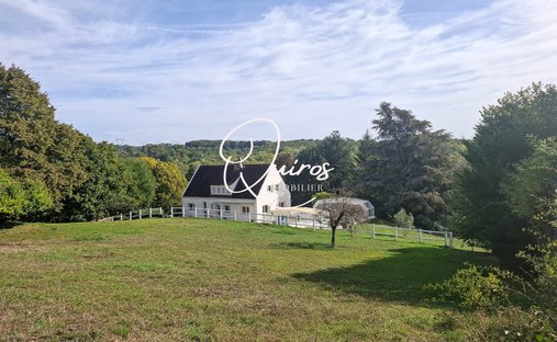 House in Nord, Parmain, France 1