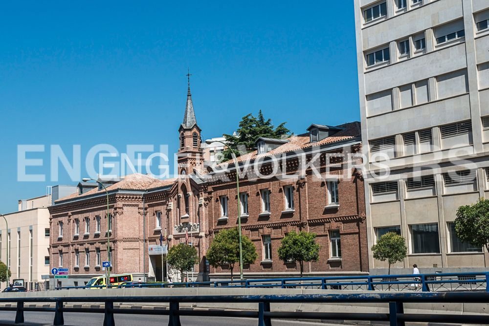 Wohnung in Tetuán, Madrid, Spanien 4 - 19064425