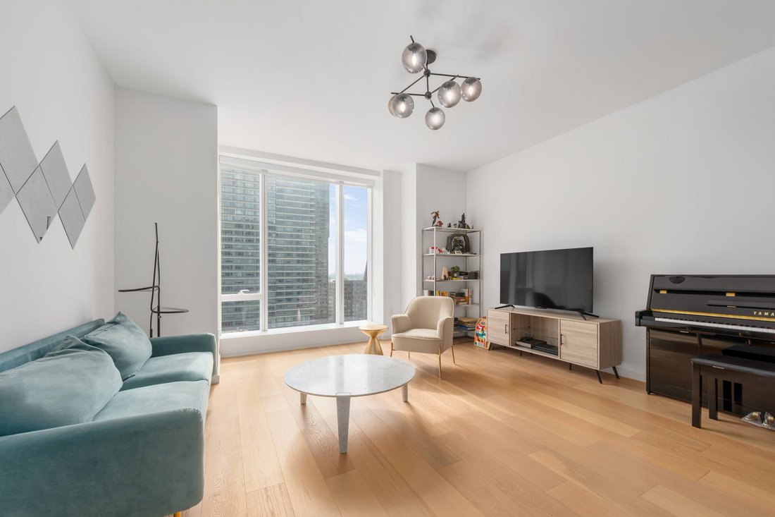 Condo in New York, New York, United States 1 - 19064247