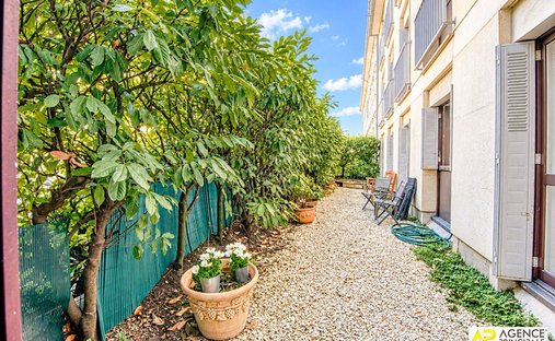 Wohnung in Nationales Schlossgebiet, Versailles, Frankreich 1
