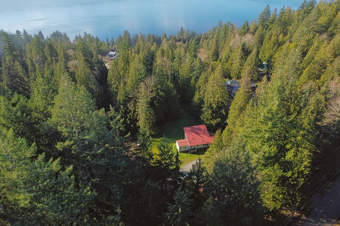 House in Sechelt, British Columbia, Canada 3 - 19061795