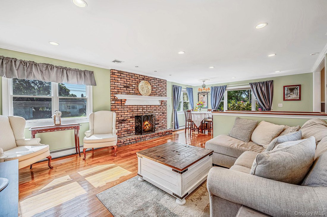 Casa a Holtsville, New York, Stati Uniti 4 - 19061825