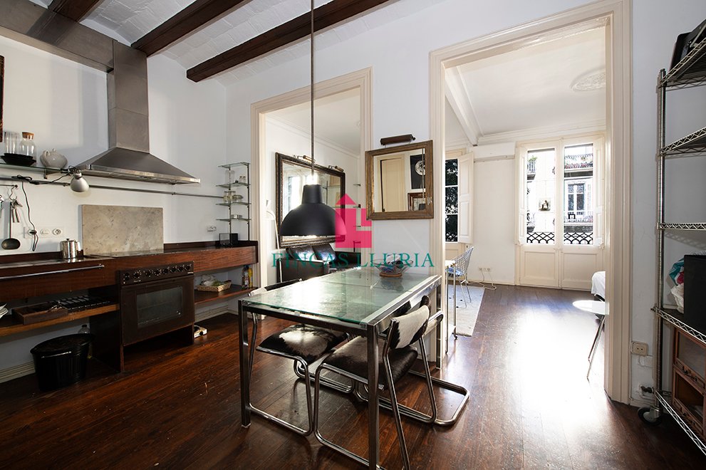 Wohnung in Eixample, Barcelona, Spanien 5 - 19062961