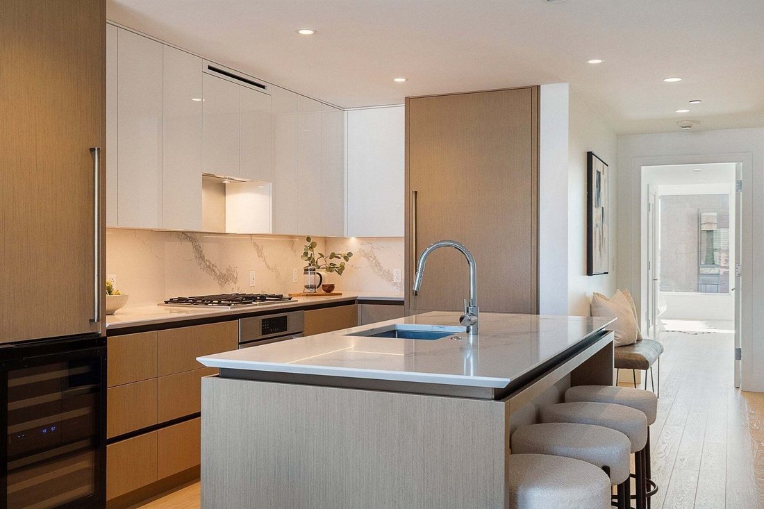Condo in Boston, Massachusetts, United States 4 - 19061893