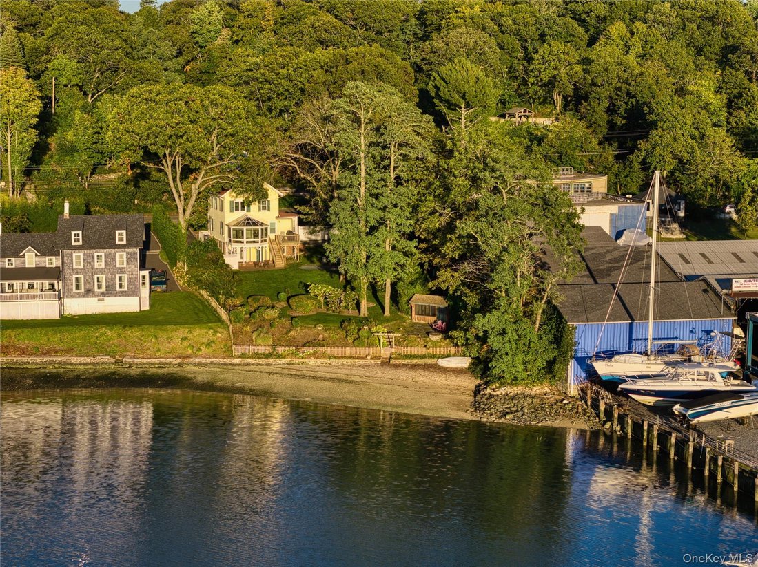 House in Halesite, New York, United States 1 - 19065812