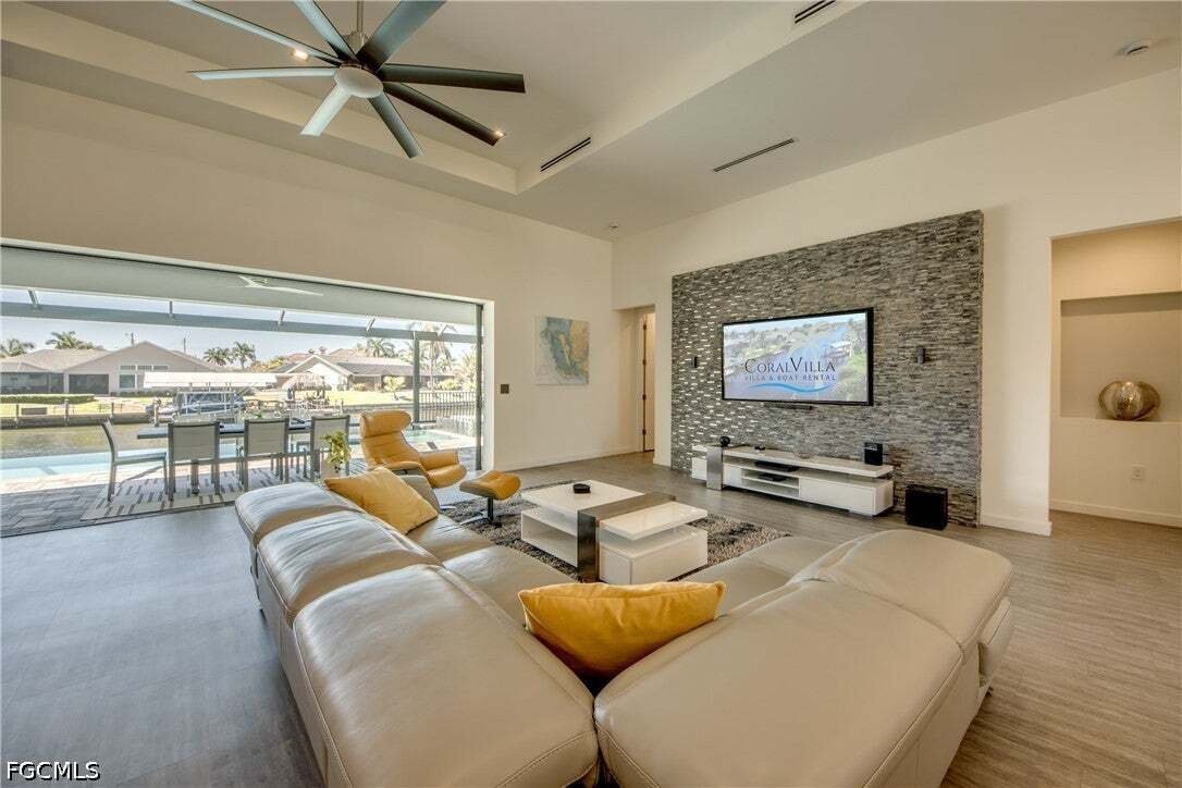 House in Cape Coral, Florida, United States 5 - 19063909