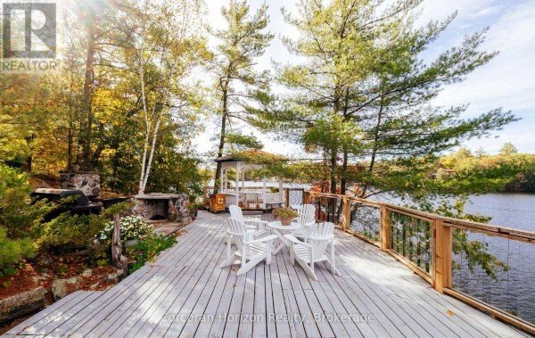 House in Georgian Bay, Ontario, Canada 1 - 19061508