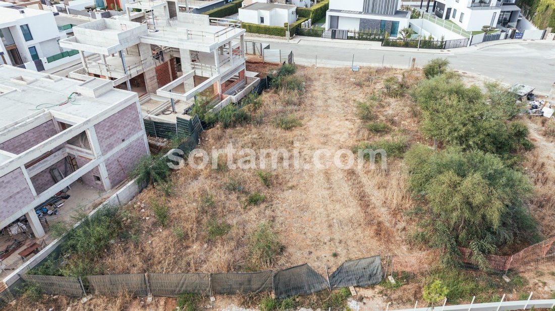 Land in Vilamoura, Quarteira, Algarve 4 - 19063981