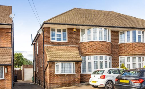 Haus in London Borough of Barnet, England 1