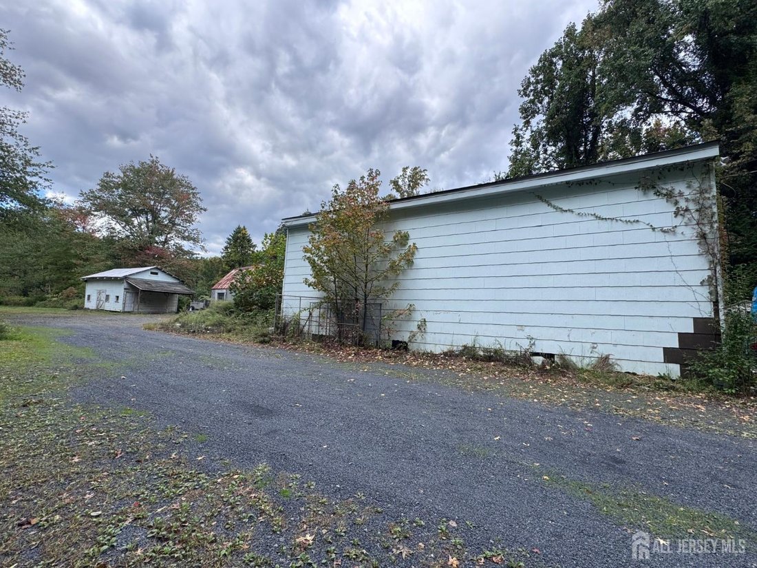 House in South Brunswick Township, New Jersey, United States 4 - 19064420