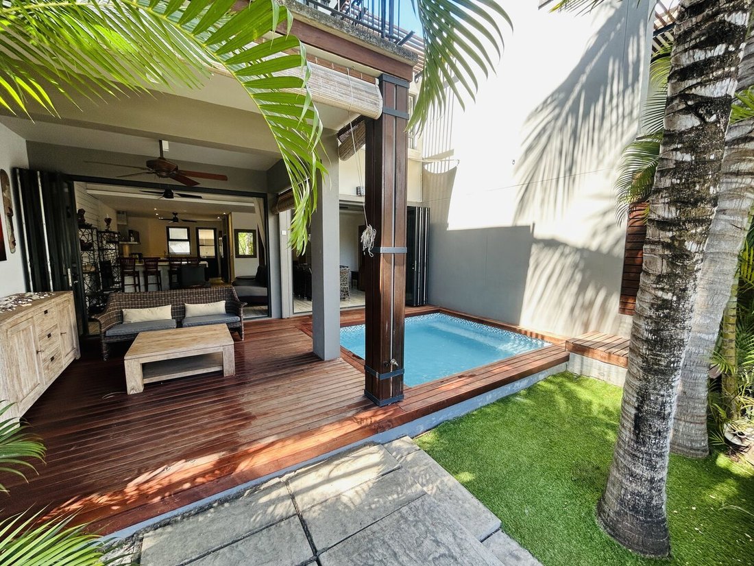 Apartment in Grande Riviere Noire, Rivière Noire District, Mauritius 2 - 14572518