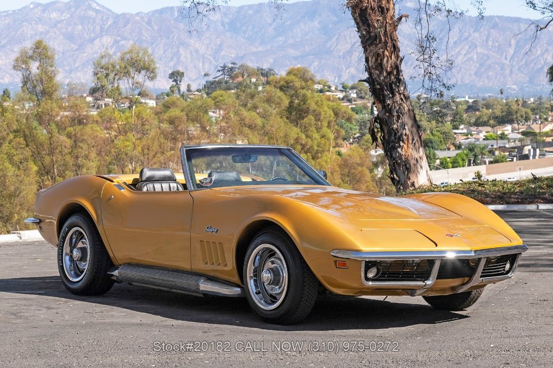 Chevrolet Corvette in Los Angeles, CA 1 - 19060294