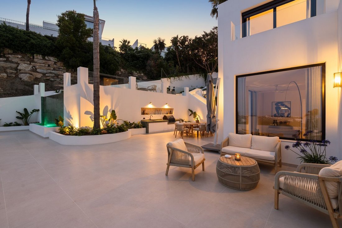 Villa in Nueva Andalucia, Marbella, Spain 5 - 19062662