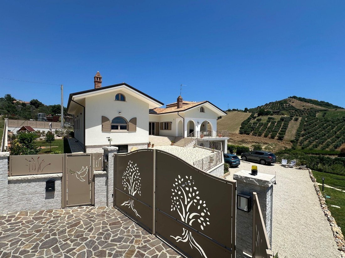 Villa a Tortoreto, Abruzzo, Italia 1 - 19060563